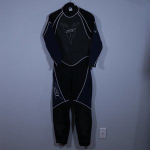 HO sports wetsuit